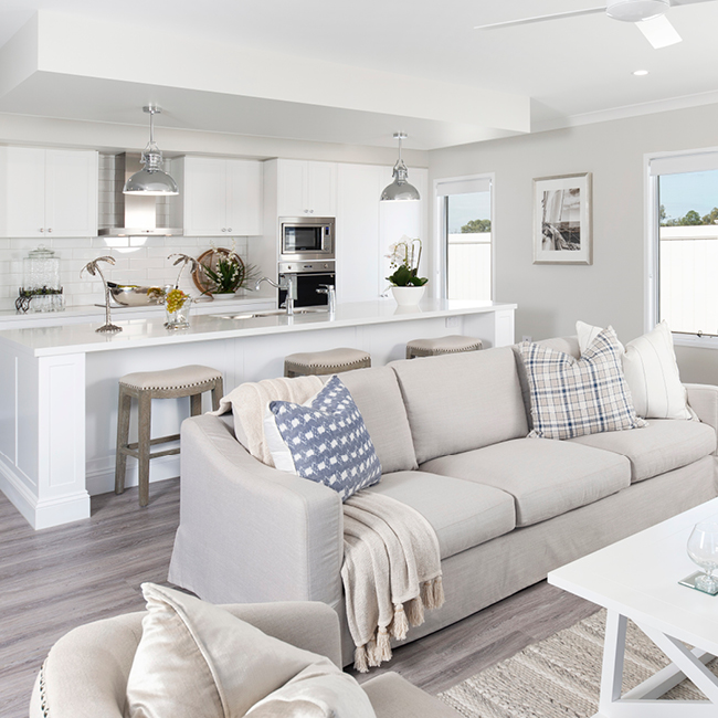 palm lake resort beachmere bay home 4