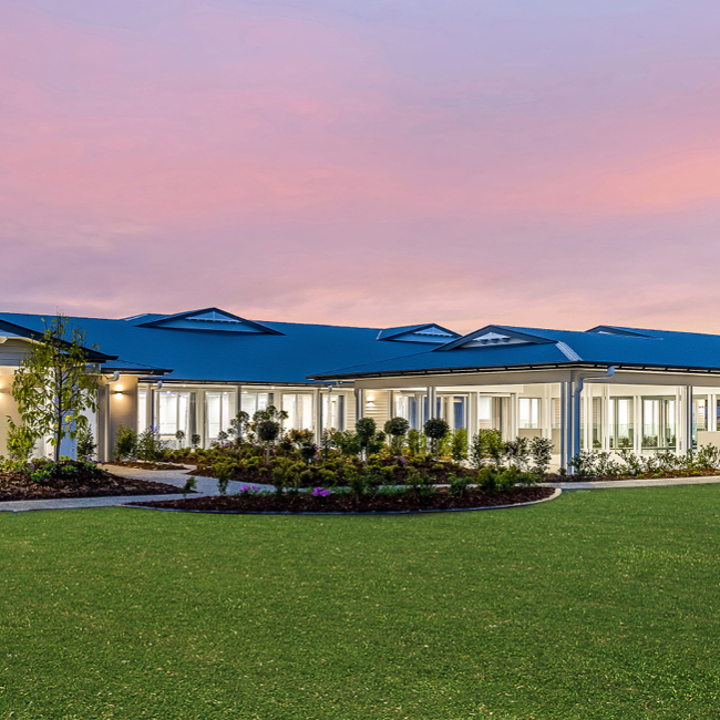 palm lake resort beachmere bay home 7